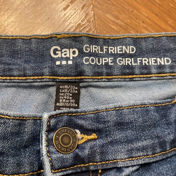 GAP Coupe Girlfriend Jeans size 16 w/ 27” inseam - Picture 3 of 14